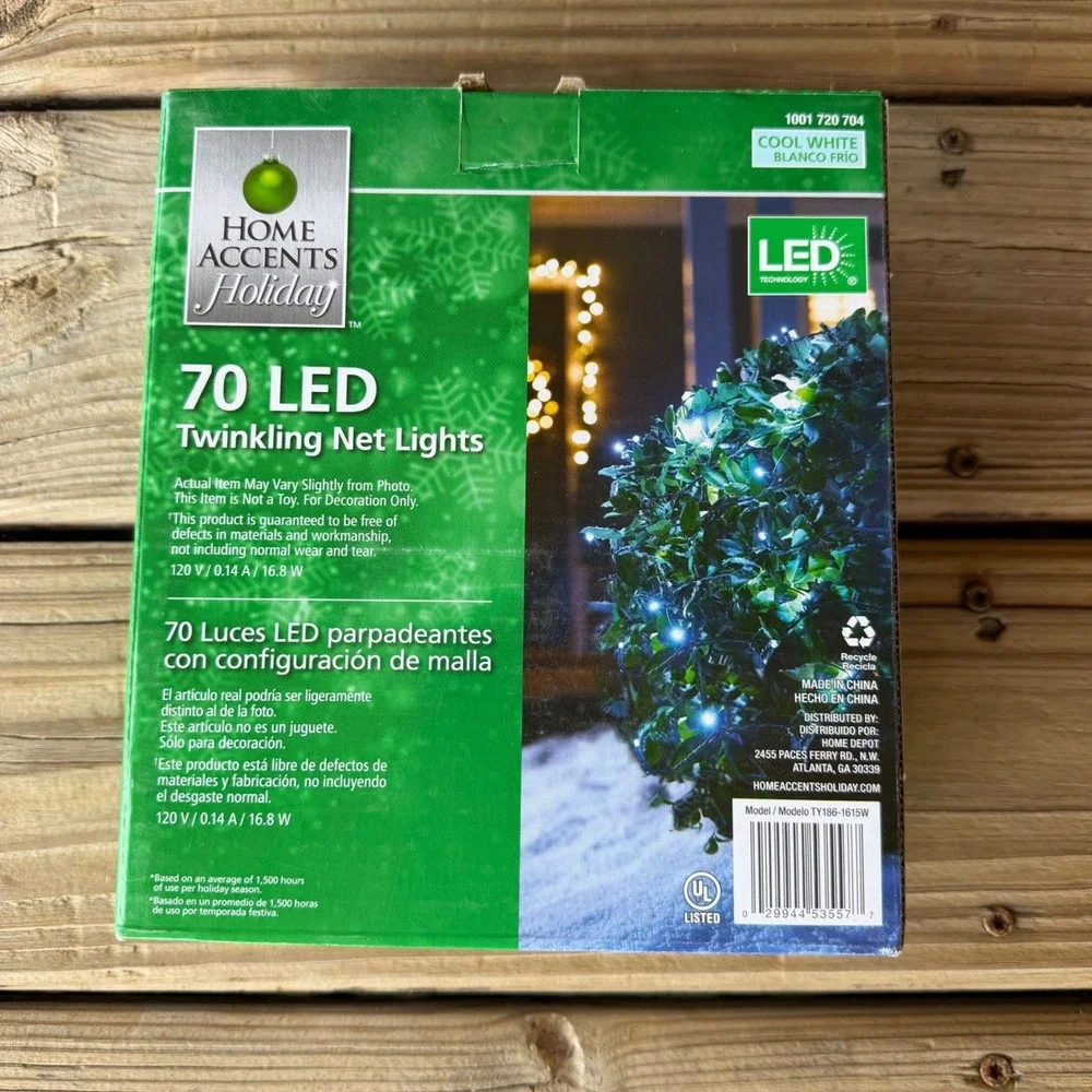 Home Accents Holiday 70 LED Twinkling Net‎ Lights Cool White 4x4ft TY186-1615W